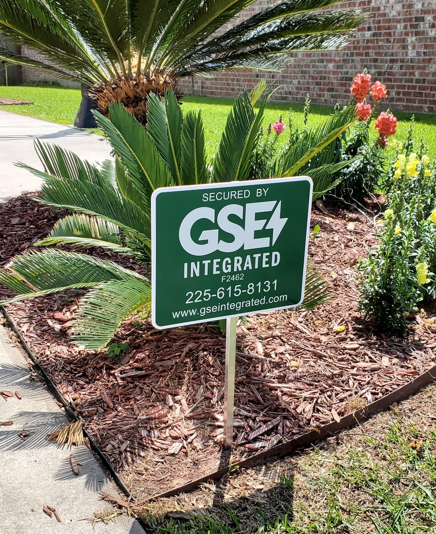 Secured by GSE Integrated yard sign